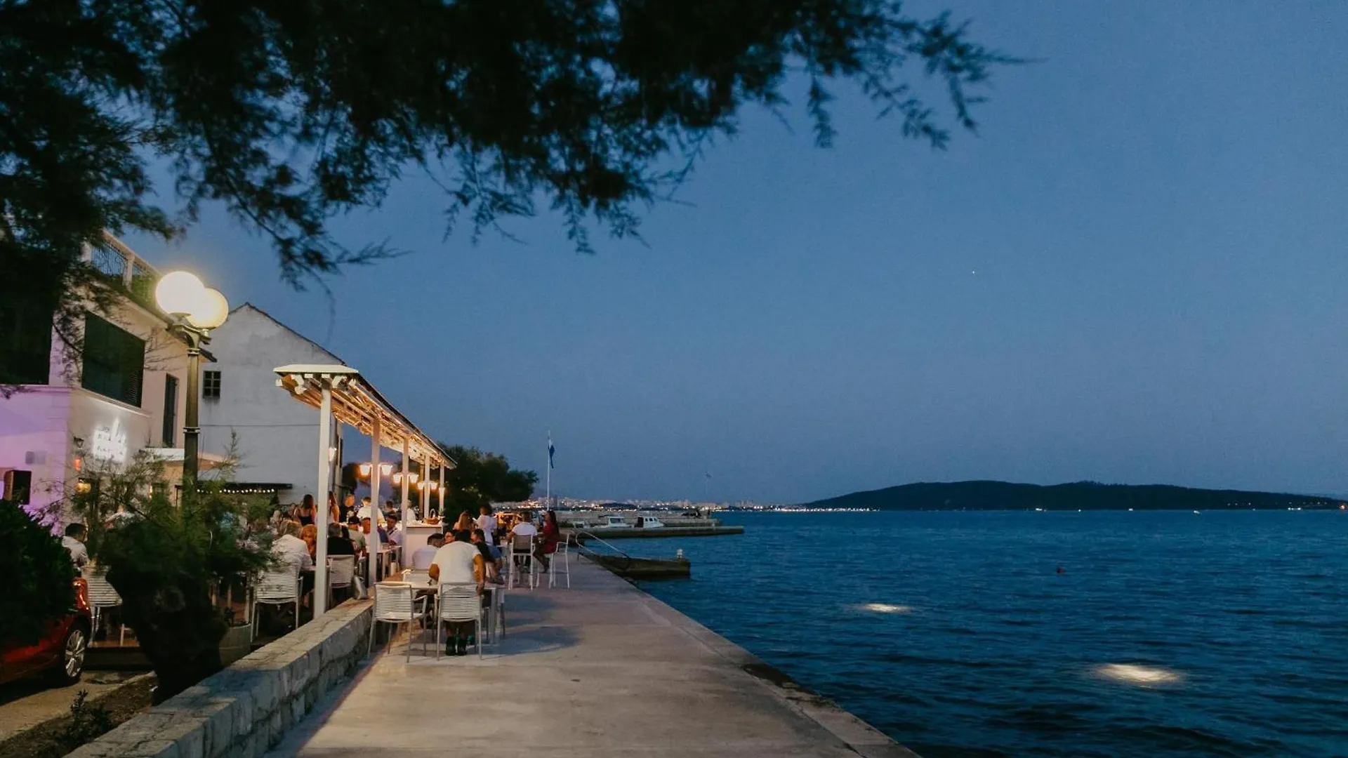 Homestay By Osibov, Holiday Home Kastela