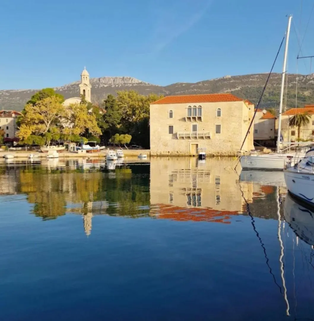 By Osibov, Holiday Home Kastela 0*,  Croatia