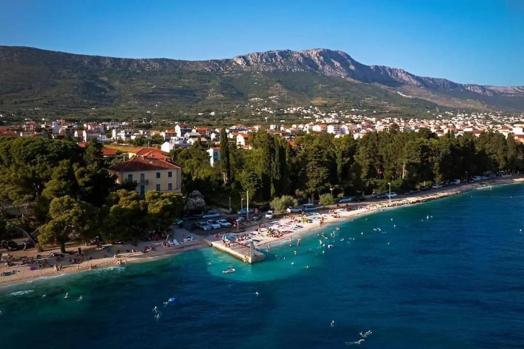 Homestay By Osibov, Holiday Home Kastela