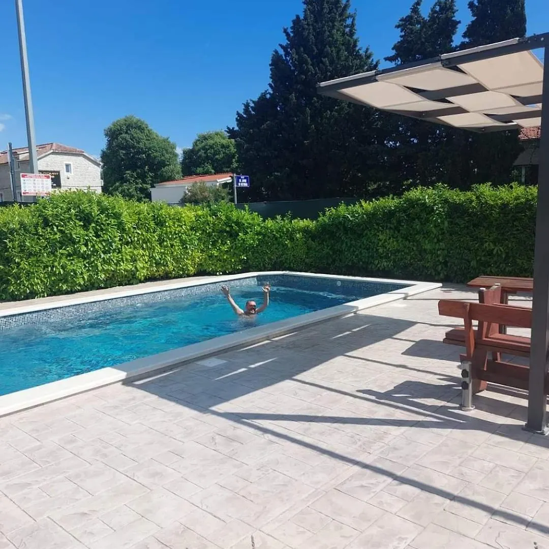 Accommodatie bij particulieren By Osibov, Holiday Home Kaštela