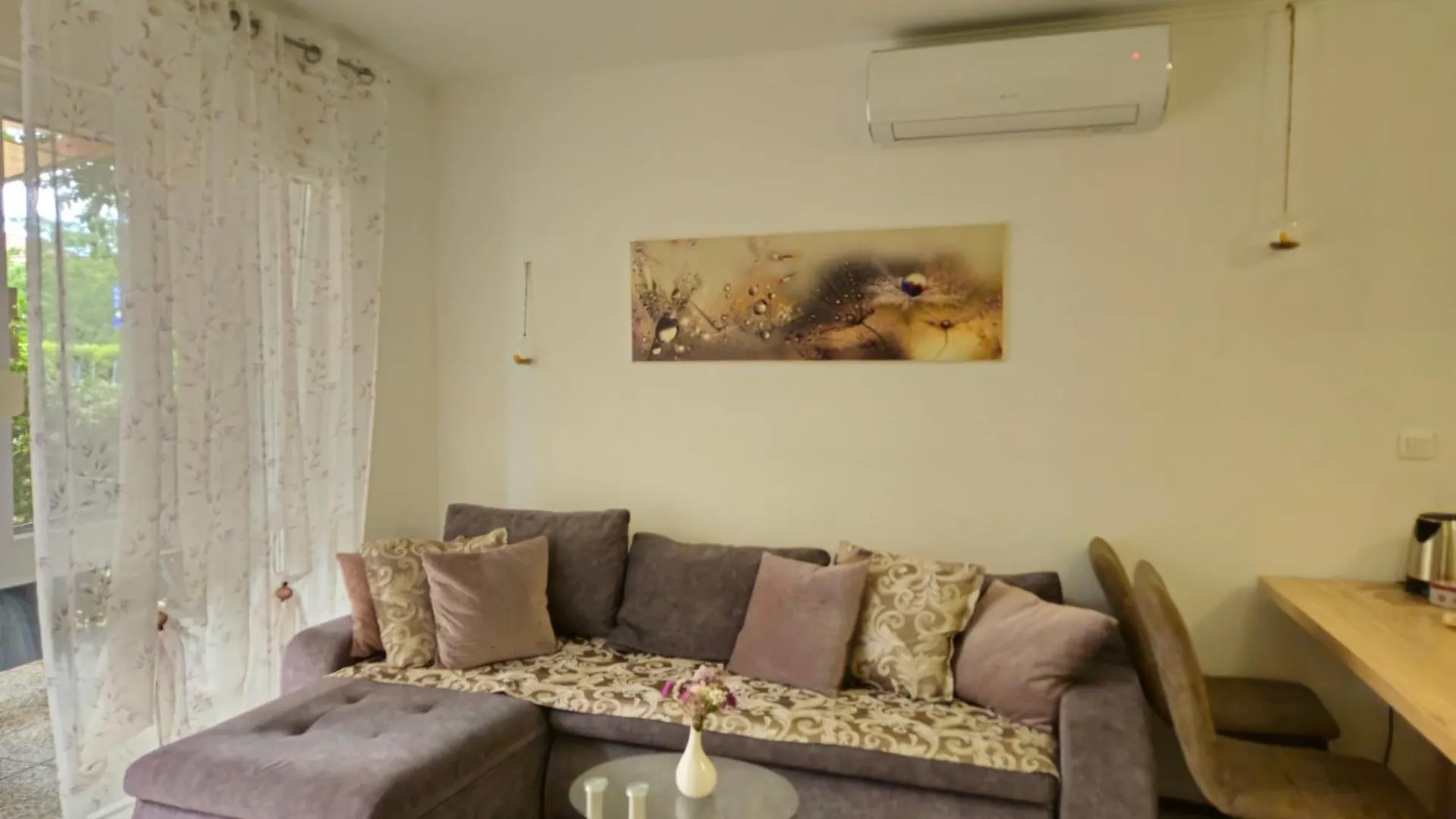 By Osibov, Holiday Home Kastela Homestay