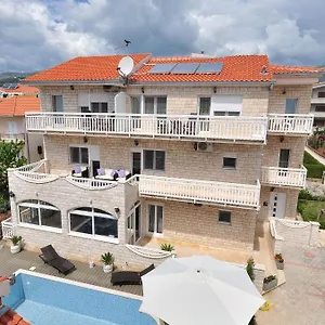 Apartment House Jerko, Kaštela